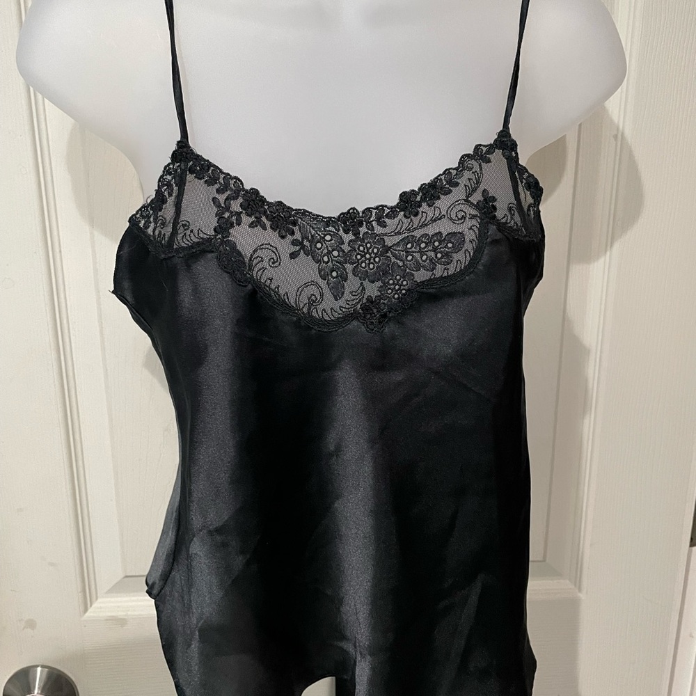 Victoria's Secret Gold Label Black Lace Chemise